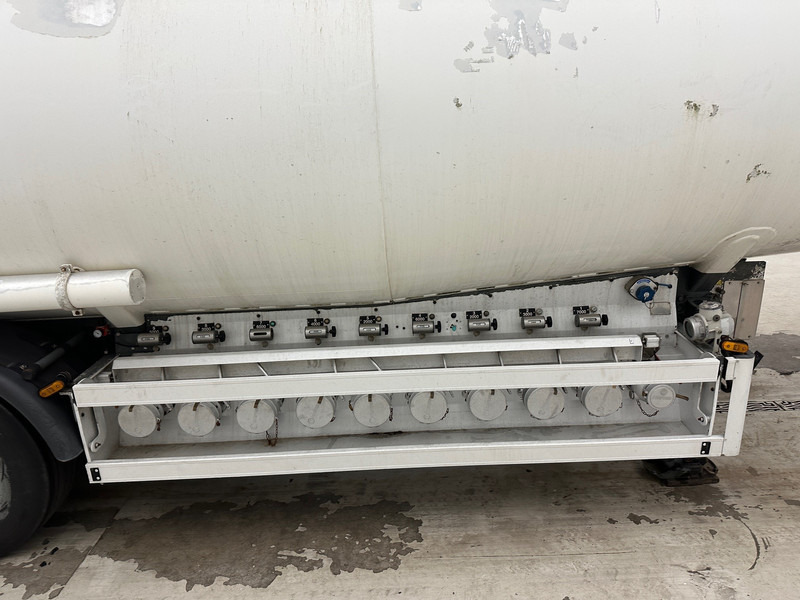 Parcisa 38000 L Tank - Tank semi-trailer: picture 5 Parcisa 38000 L Tank - Tank semi-trailer: picture 5