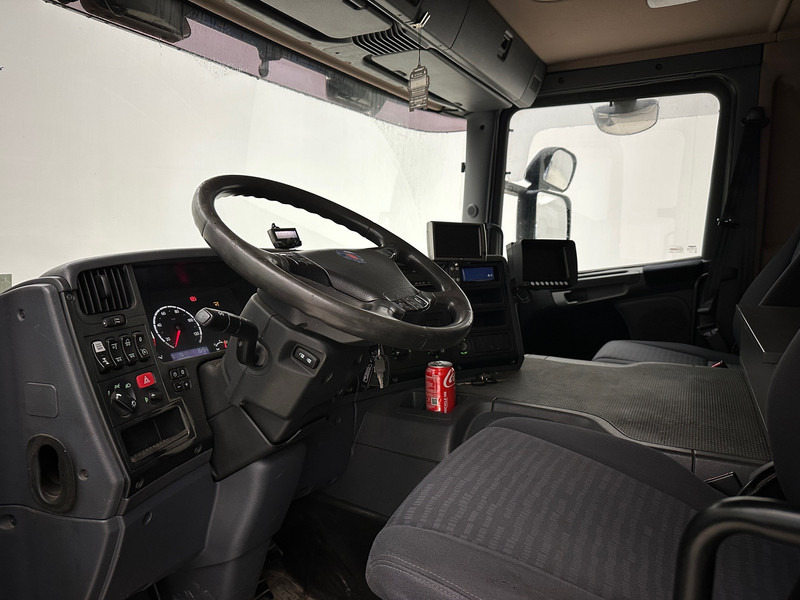 Dropside/ Flatbed truck, Crane truck Scania P310 - 6x2: picture 8