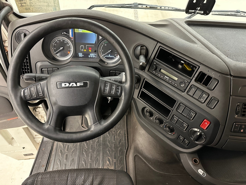 Tractor unit DAF XF 460 Space Cab: picture 8