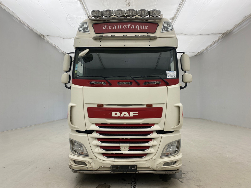 DAF XF106.460 Super Space Cab - Tractor unit: picture 2 DAF XF106.460 Super Space Cab - Tractor unit: picture 2