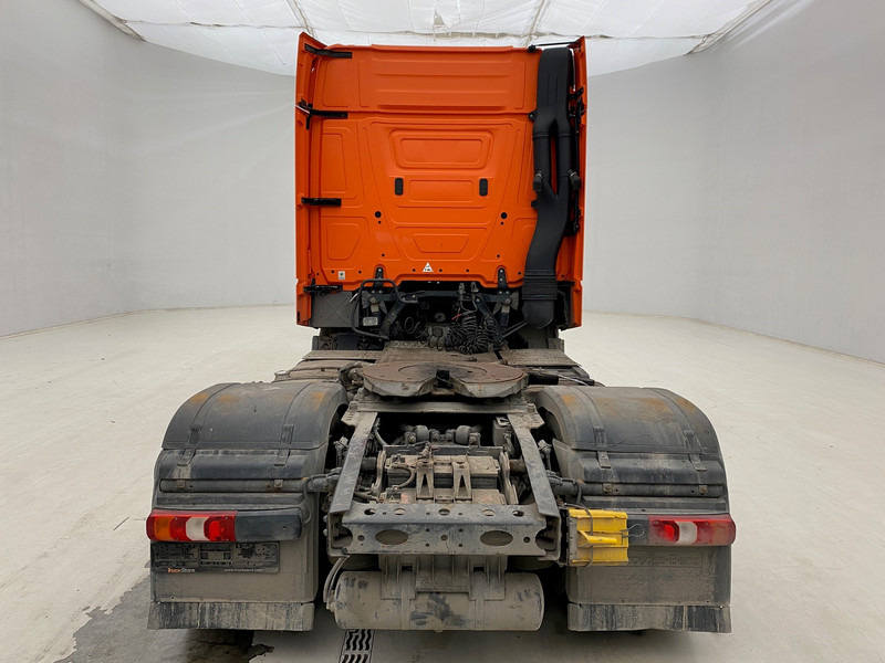 Mercedes-Benz Actros 1945 - Tractor unit: picture 5 Mercedes-Benz Actros 1945 - Tractor unit: picture 5