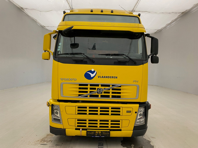 Volvo FH 400 Globetrotter - Tractor unit: picture 2 Volvo FH 400 Globetrotter - Tractor unit: picture 2