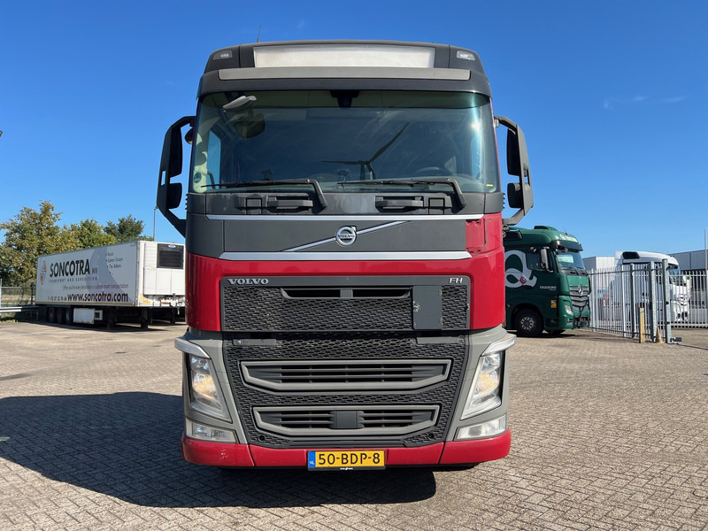 Volvo FH13.420 Globetrotter - ADR - Tractor unit: picture 2 Volvo FH13.420 Globetrotter - ADR - Tractor unit: picture 2