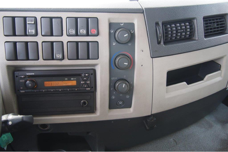 Box truck Volvo FE 260: picture 11