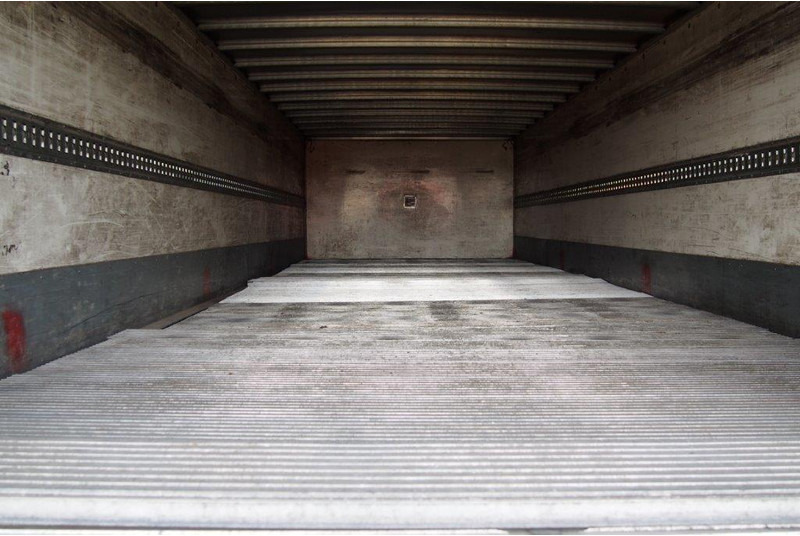Box truck Volvo FE 260: picture 15