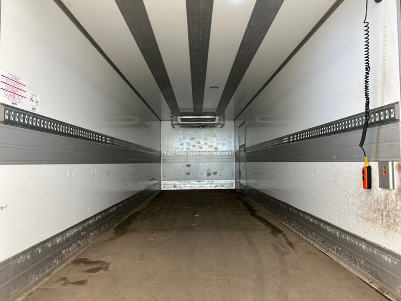 Volvo FL 210 - Refrigerator truck: picture 5 Volvo FL 210 - Refrigerator truck: picture 5