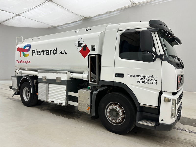 Volvo FM400 - Tank truck: picture 3 Volvo FM400 - Tank truck: picture 3