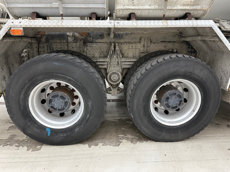Concrete mixer truck Volvo FMX 410 - 8x4: picture 19