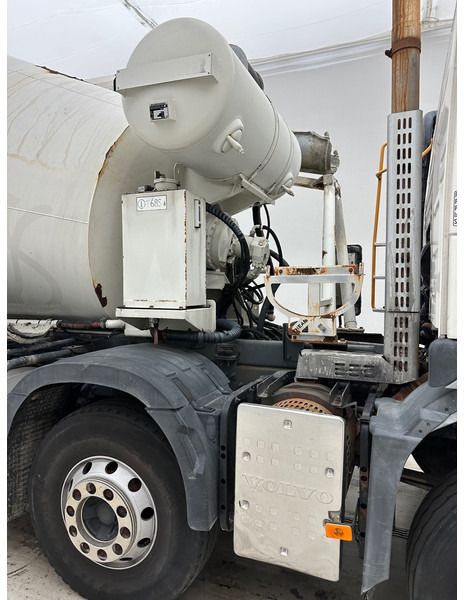 Concrete mixer truck Volvo FMX 410 - 8x4: picture 18
