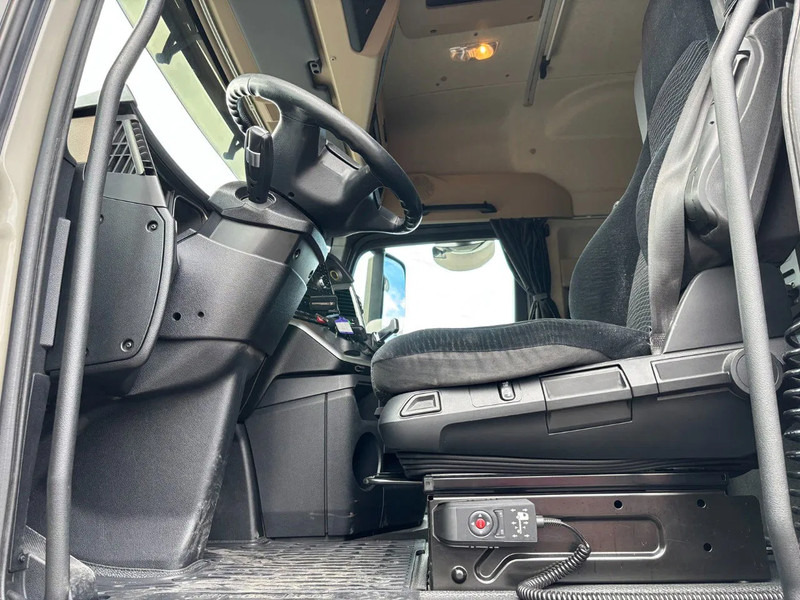 Mercedes-Benz Actros 1848 Big space Euro 6 - Tractor unit: picture 5 Mercedes-Benz Actros 1848 Big space Euro 6 - Tractor unit: picture 5
