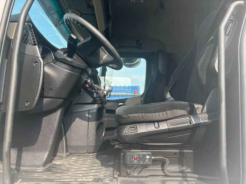 Mercedes-Benz Actros 1848 Retarder Euro 6 - Tractor unit: picture 5 Mercedes-Benz Actros 1848 Retarder Euro 6 - Tractor unit: picture 5