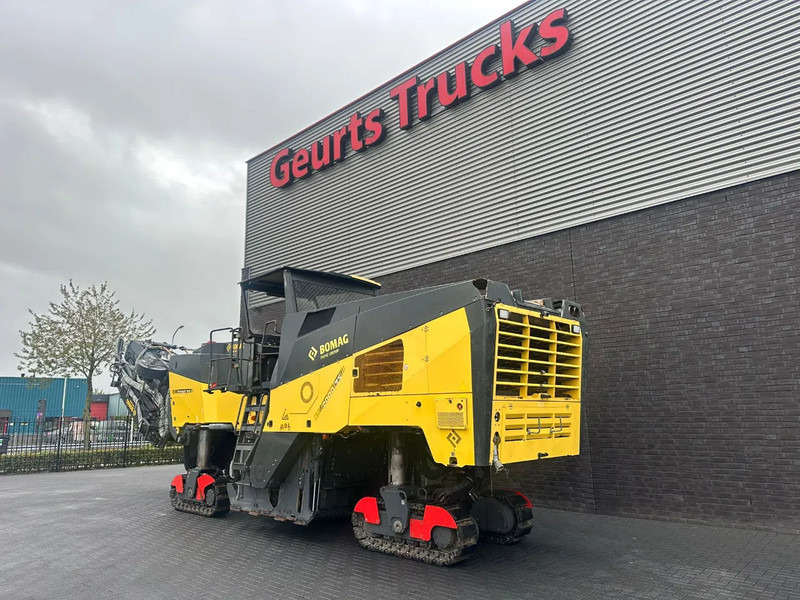 Bomag BM 2200/75 ASFALTFREES / ASPHALT MILLING MACHINE / COLD PLANER - Asphalt machine: picture 3 Bomag BM 2200/75 ASFALTFREES / ASPHALT MILLING MACHINE / COLD PLANER - Asphalt machine: picture 3