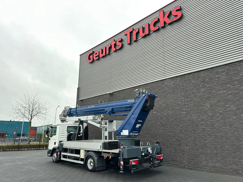 MAN TGL 7.190 4X2 BB BOCKER AK37/4000 + JIB MONTAGEKRAN/DACHDECKERKRAN/ROOFCRANE/KRAAN/KRAN/GRUA - Crane truck: picture 3 MAN TGL 7.190 4X2 BB BOCKER AK37/4000 + JIB MONTAGEKRAN/DACHDECKERKRAN/ROOFCRANE/KRAAN/KRAN/GRUA - Crane truck: picture 3