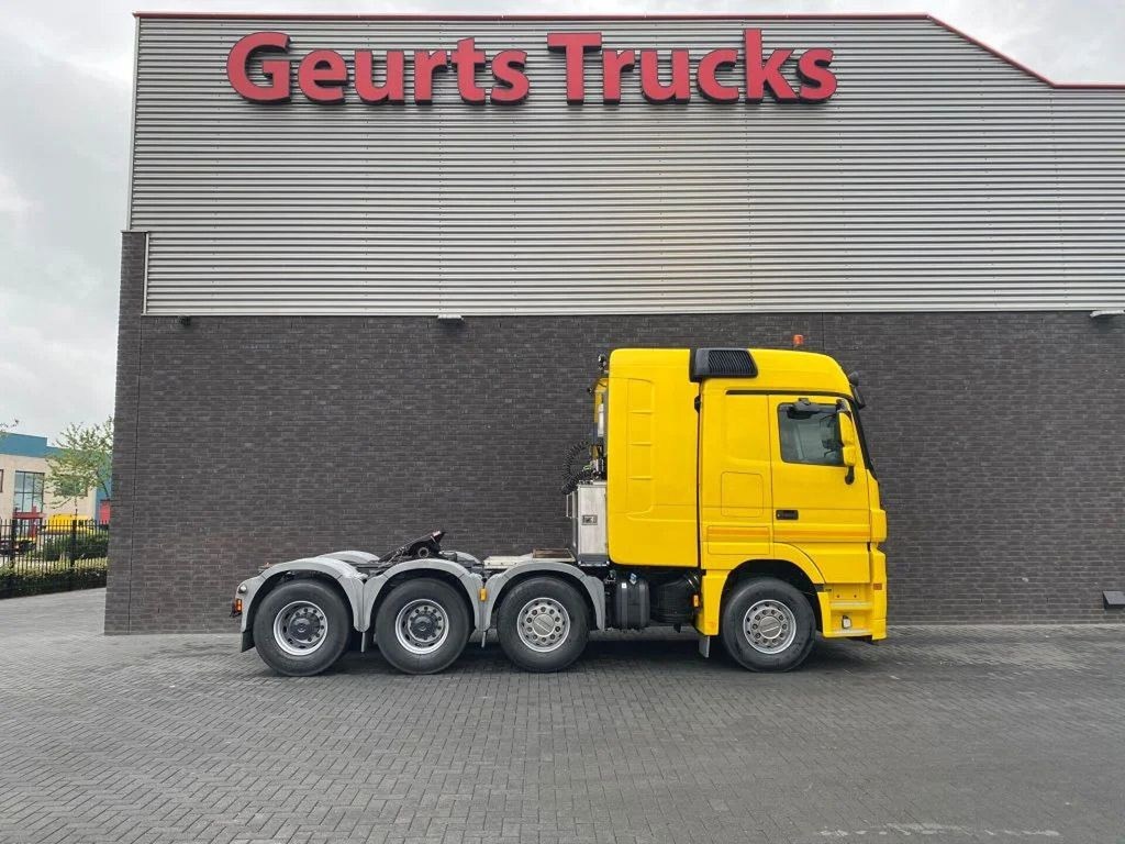 Mercedes-Benz Actros 4165 V8 8X4 SLT TITAN HEAVY DUTY TRACTOR - Tractor unit: picture 4 Mercedes-Benz Actros 4165 V8 8X4 SLT TITAN HEAVY DUTY TRACTOR - Tractor unit: picture 4