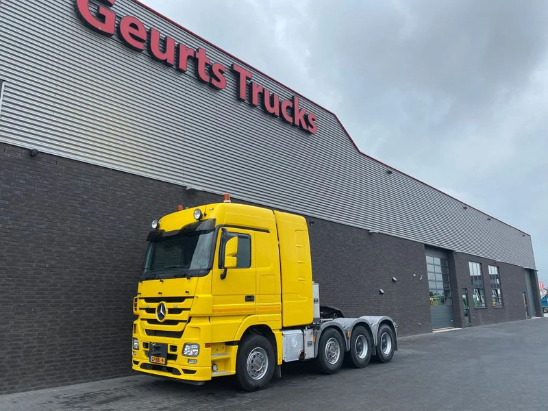 Mercedes-Benz Actros 4165 V8 8X4 SLT TITAN HEAVY DUTY TRACTOR / SCHWERLAST SATTELZUGMASCHINE 250 TON - Tractor unit: picture 2 Mercedes-Benz Actros 4165 V8 8X4 SLT TITAN HEAVY DUTY TRACTOR / SCHWERLAST SATTELZUGMASCHINE 250 TON - Tractor unit: picture 2