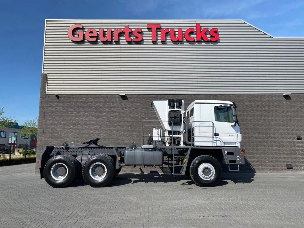 Mercedes-Benz TITAN 5560 Z52-600 F TITAN 5560 Z52-600 F 6X6 HE - Tractor unit: picture 4 Mercedes-Benz TITAN 5560 Z52-600 F TITAN 5560 Z52-600 F 6X6 HE - Tractor unit: picture 4