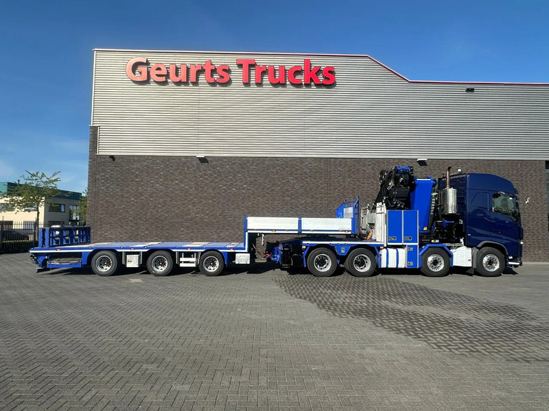 Volvo FH 540 8X4 TREKKER / BAKWAGEN MET PALFINGER PK135.002 TEC7 + JIB PJ190 KRAAN / KRAN / CRANE / GRUA + EMTECH NNR48 3-ASSIGE SEMI- - Crane truck: picture 4 Volvo FH 540 8X4 TREKKER / BAKWAGEN MET PALFINGER PK135.002 TEC7 + JIB PJ190 KRAAN / KRAN / CRANE / GRUA + EMTECH NNR48 3-ASSIGE SEMI- - Crane truck: picture 4