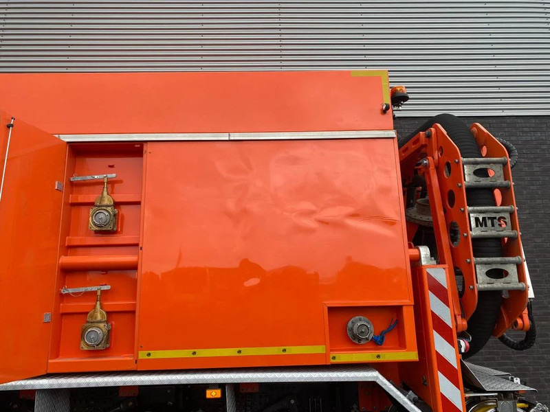 Vacuum truck Volvo FMX 510 8X4 TRIDEM + MTS DINO 5 SAUGBAGGER/SUCTIONEXAVATOR/GRONDZUIGER: picture 13 Vacuum truck Volvo FMX 510 8X4 TRIDEM + MTS DINO 5 SAUGBAGGER/SUCTIONEXAVATOR/GRONDZUIGER: picture 13