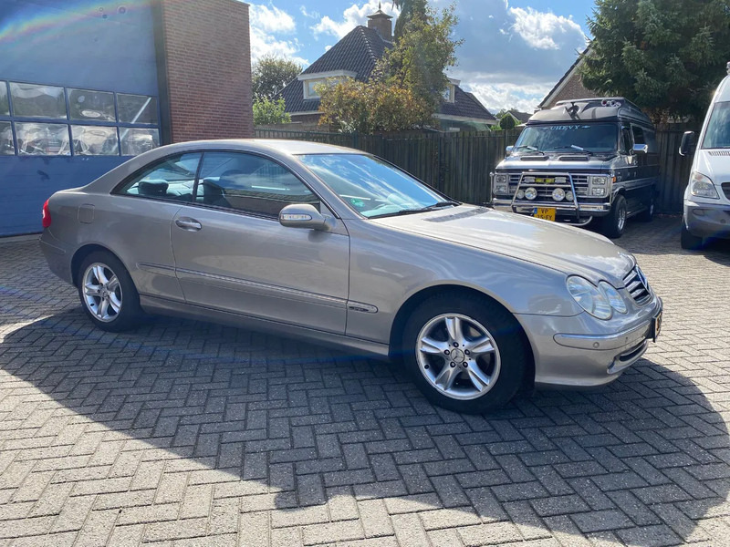 Mercedes-Benz CLK-Klasse C 200 KOMP. Autom. - Car: picture 2 Mercedes-Benz CLK-Klasse C 200 KOMP. Autom. - Car: picture 2