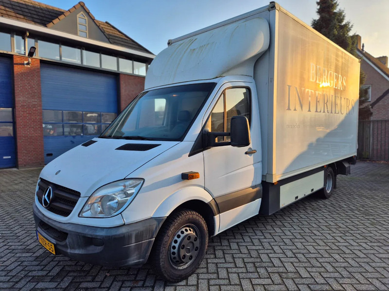 Mercedes-Benz Sprinter 516 cdi met laadklep - Box van: picture 2 Mercedes-Benz Sprinter 516 cdi met laadklep - Box van: picture 2