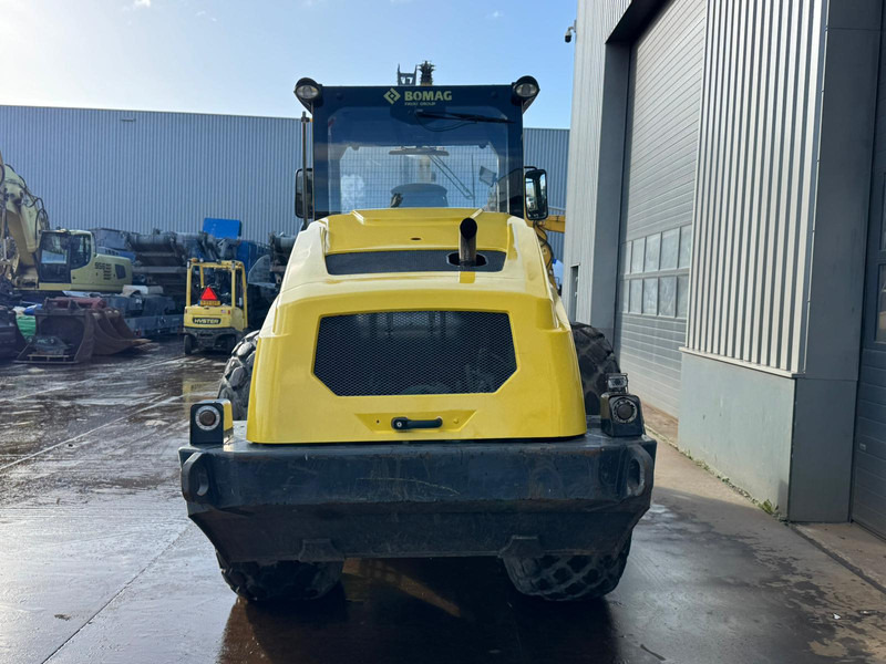 Bomag BW213D-5 - Roller: picture 4 Bomag BW213D-5 - Roller: picture 4