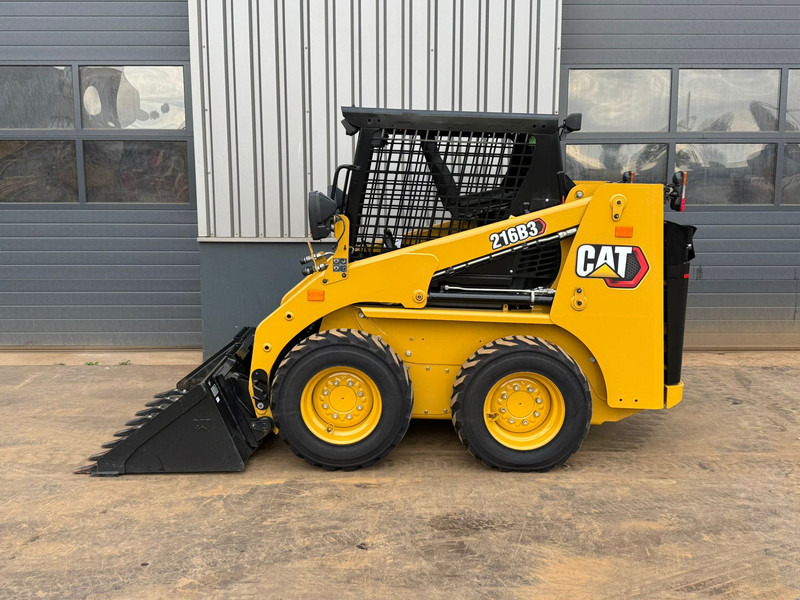 Caterpillar 216B3 - Wheel loader: picture 1 Caterpillar 216B3 - Wheel loader: picture 1