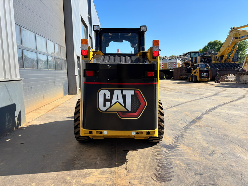 Caterpillar 216B3 - Loader: picture 4 Caterpillar 216B3 - Loader: picture 4