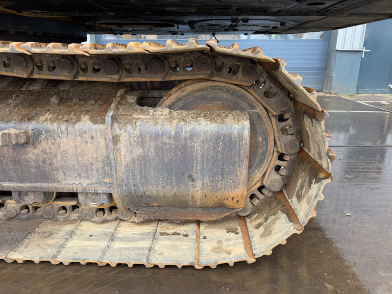 Crawler excavator Caterpillar 336EL: picture 13