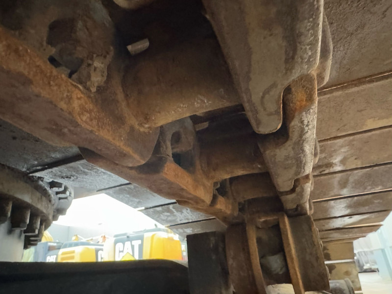 Crawler excavator Caterpillar 336EL: picture 18