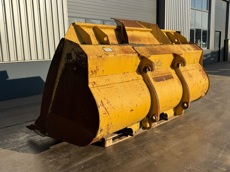 Caterpillar 980M Bucket with teeth, Volvo groot - Bucket: picture 5 Caterpillar 980M Bucket with teeth, Volvo groot - Bucket: picture 5
