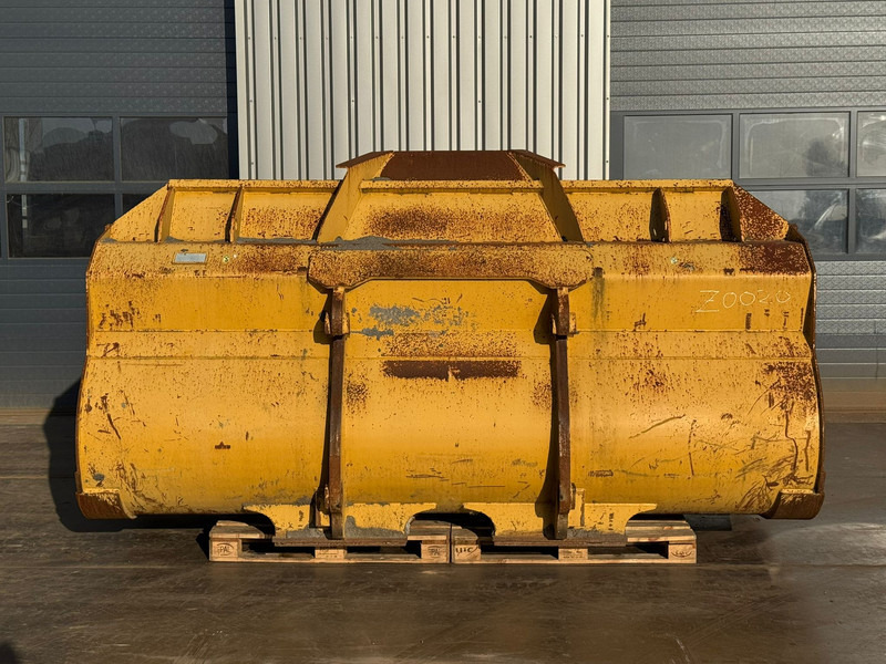 Caterpillar 980M Bucket with teeth, Volvo groot - Bucket: picture 4 Caterpillar 980M Bucket with teeth, Volvo groot - Bucket: picture 4