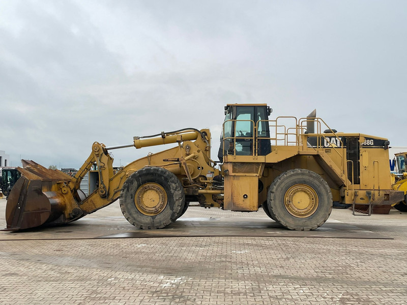 Wheel loader Caterpillar 988G: picture 1