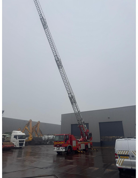 Iveco 130E23 4x2 Firetruck - Fire truck: picture 2 Iveco 130E23 4x2 Firetruck - Fire truck: picture 2