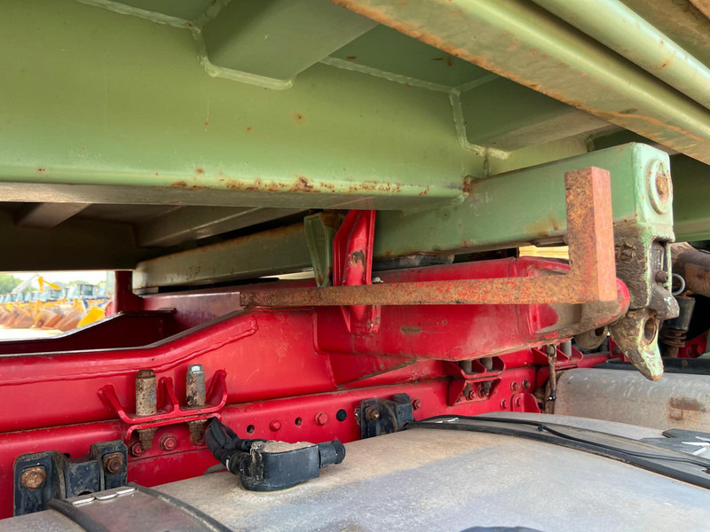 MAN TGA 26.480 6x4 tipper + HMF crane on lease MAN TGA 26.480 6x4 tipper + HMF crane: picture 12