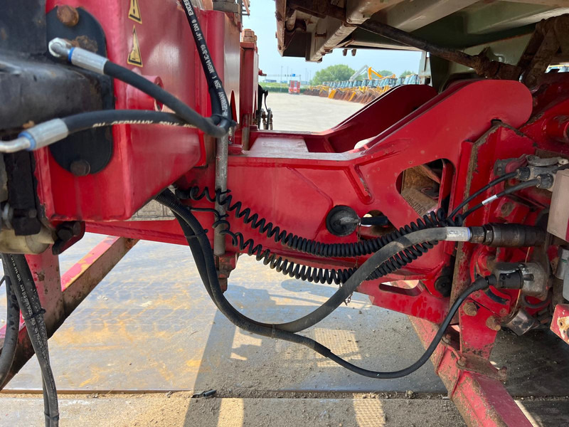 MAN TGA 26.480 6x4 tipper + HMF crane on lease MAN TGA 26.480 6x4 tipper + HMF crane: picture 14