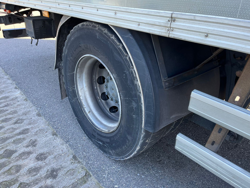 Box truck MERCEDESBENZ Antos 1836 4x2: picture 17