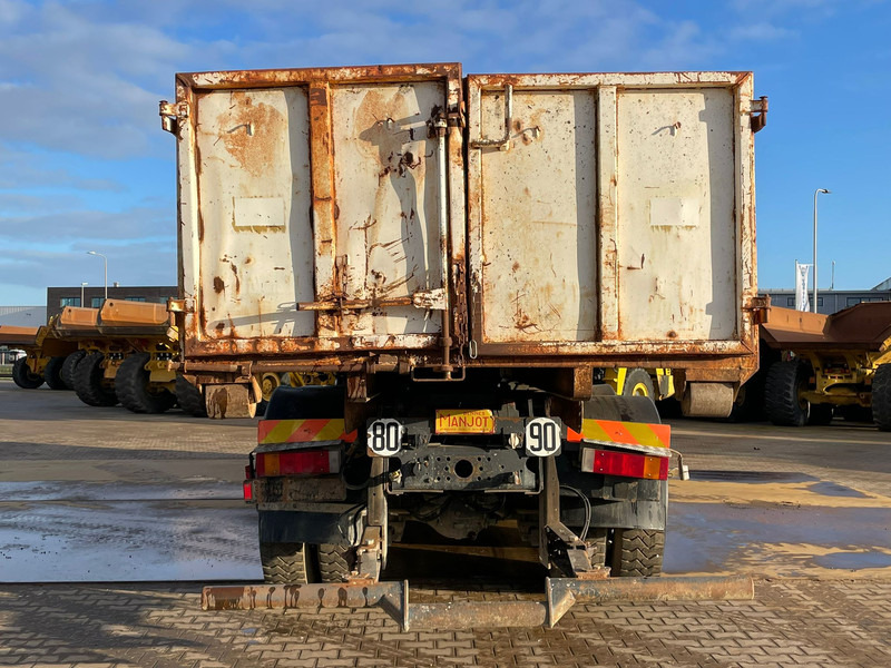 Renault Kerax 420 - Tipper, Crane truck: picture 4 Renault Kerax 420 - Tipper, Crane truck: picture 4