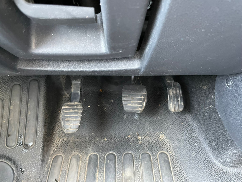 Refrigerator truck Renault MASTER 3T5 - Frigo: picture 16 Refrigerator truck Renault MASTER 3T5 - Frigo: picture 16