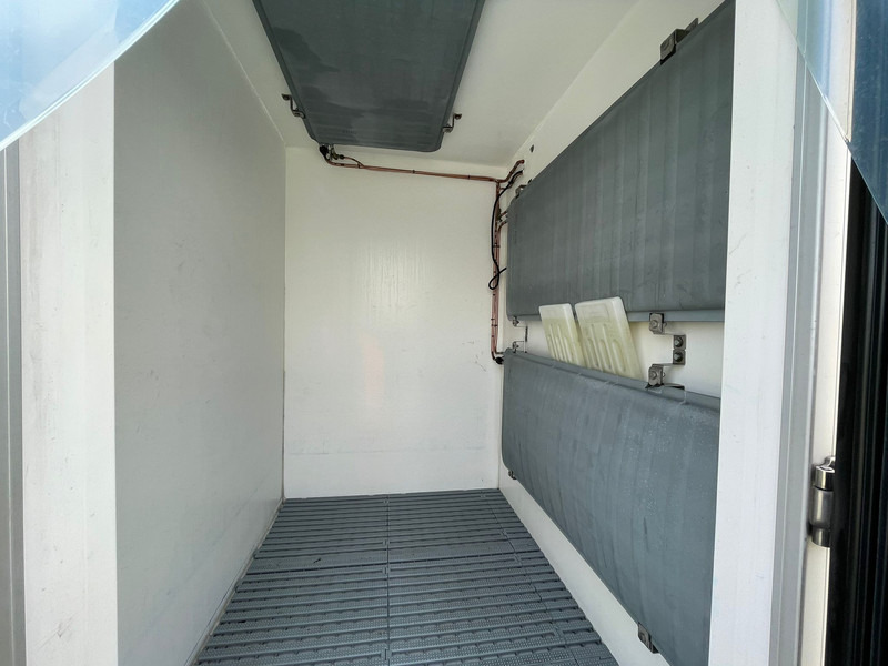 Refrigerator truck Renault MASTER 3T5 - Frigo: picture 14 Refrigerator truck Renault MASTER 3T5 - Frigo: picture 14