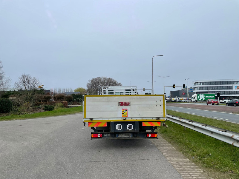 Iveco EUROCARGO 4x2 ML120EL22P Platform Truck - Truck: picture 4 Iveco EUROCARGO 4x2 ML120EL22P Platform Truck - Truck: picture 4