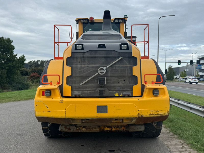 Volvo L220H - Wheel loader: picture 4 Volvo L220H - Wheel loader: picture 4