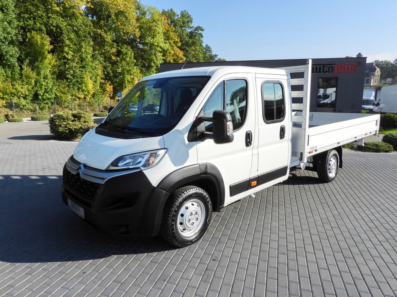 Combi van CITROEN JUMPER STAKE BODY DOUBLE CABIN DOKA 7 SEATS PNEUMATICS AIR CONDITIONING 140HP: picture 17 Combi van CITROEN JUMPER STAKE BODY DOUBLE CABIN DOKA 7 SEATS PNEUMATICS AIR CONDITIONING 140HP: picture 17