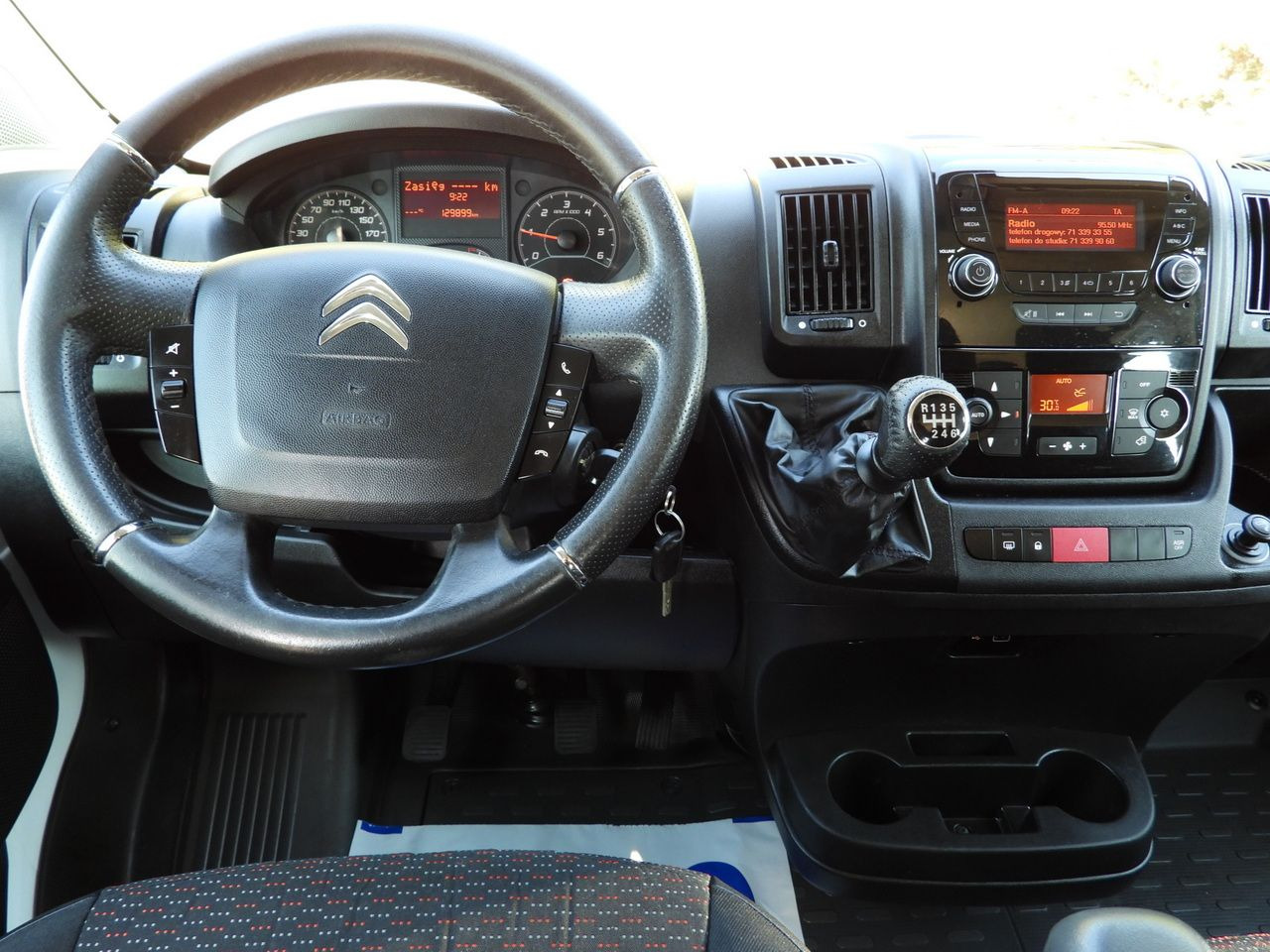 Combi van CITROEN JUMPER STAKE BODY DOUBLE CABIN DOKA 7 SEATS PNEUMATICS AIR CONDITIONING 140HP: picture 27 Combi van CITROEN JUMPER STAKE BODY DOUBLE CABIN DOKA 7 SEATS PNEUMATICS AIR CONDITIONING 140HP: picture 27