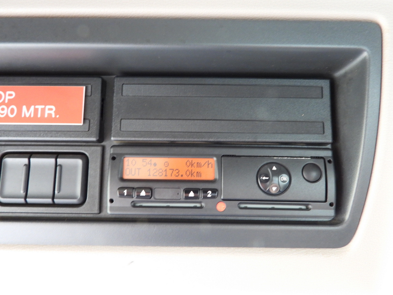 Tipper van DAF LF 180 THREE-WAY TIPPER CRUISE CONTROL LED LIGHTS AUTOMATIC TRANSMISSION  TWIN WHEELS AIR CONDITIONING  180HP: picture 46