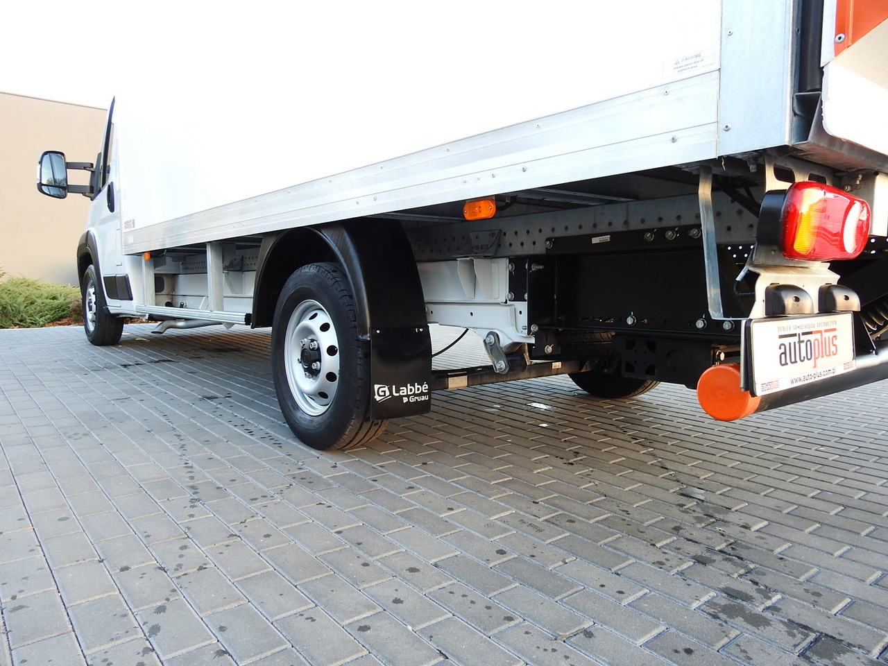 Box van FIAT DUCATO  BOX LIFT 8 PALLETS CRUISE CONTROL AIR CONDITIONING  180HP: picture 16