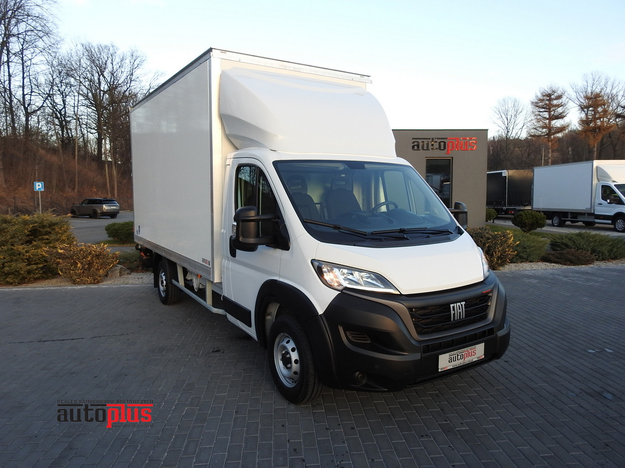 FIAT DUCATO BOX LIFT 8 PALLETS CRUISE CONTROL AIR CONDITIONING 180HP - Box van: picture 1 FIAT DUCATO BOX LIFT 8 PALLETS CRUISE CONTROL AIR CONDITIONING 180HP - Box van: picture 1