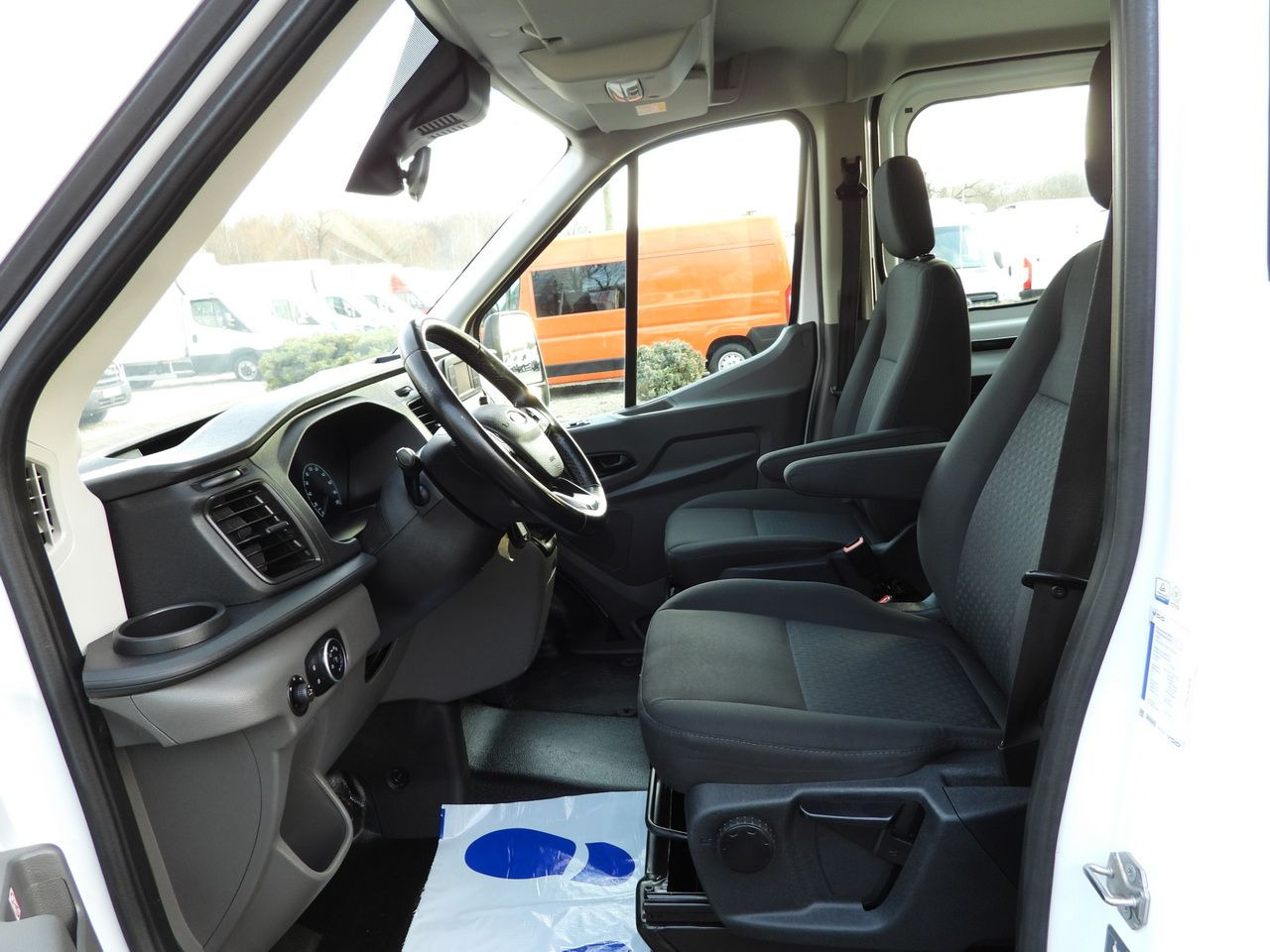 Combi van FORD TRANSIT 4x4 STAKE BODY DOUBLE CABIN DOKA 6 SEATS CRUISE CONTROL LED LIGHTS AIR CONDITIONING  170HP: picture 26