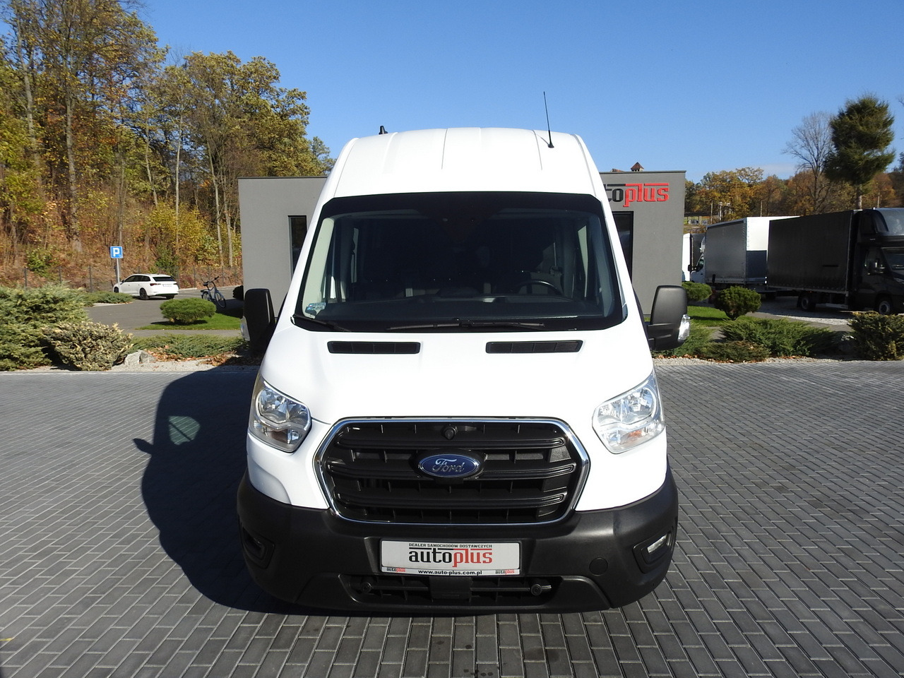 FORD TRANSIT BOX DELIVERY VAN 6 SEATS CRUISE CONTROL AIR CONDITIONING LED LIGHTS 130HP - Panel van: picture 5 FORD TRANSIT BOX DELIVERY VAN 6 SEATS CRUISE CONTROL AIR CONDITIONING LED LIGHTS 130HP - Panel van: picture 5