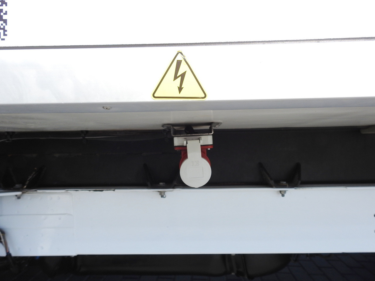 FORD TRANSIT REGRIGERATOR BOX 0*C POWER SUPPLY 230V CRUISE CONTROL AIR CONDITIONING TWIN WHEELS 170HP on lease FORD TRANSIT REGRIGERATOR BOX 0*C POWER SUPPLY 230V CRUISE CONTROL AIR CONDITIONING TWIN WHEELS 170HP: picture 25 FORD TRANSIT REGRIGERATOR BOX 0*C POWER SUPPLY 230V CRUISE CONTROL AIR CONDITIONING TWIN WHEELS 170HP on lease FORD TRANSIT REGRIGERATOR BOX 0*C POWER SUPPLY 230V CRUISE CONTROL AIR CONDITIONING TWIN WHEELS 170HP: picture 25