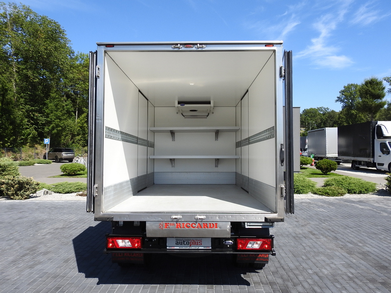 FORD TRANSIT REGRIGERATOR BOX 0*C POWER SUPPLY 230V CRUISE CONTROL AIR CONDITIONING TWIN WHEELS 170HP on lease FORD TRANSIT REGRIGERATOR BOX 0*C POWER SUPPLY 230V CRUISE CONTROL AIR CONDITIONING TWIN WHEELS 170HP: picture 11 FORD TRANSIT REGRIGERATOR BOX 0*C POWER SUPPLY 230V CRUISE CONTROL AIR CONDITIONING TWIN WHEELS 170HP on lease FORD TRANSIT REGRIGERATOR BOX 0*C POWER SUPPLY 230V CRUISE CONTROL AIR CONDITIONING TWIN WHEELS 170HP: picture 11